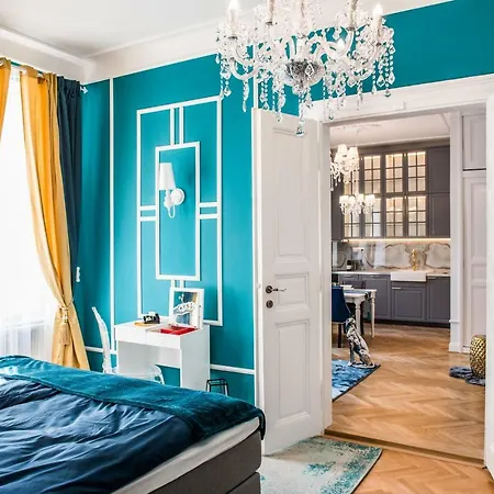 Glamour Frida Praag